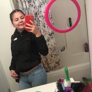 Meet your Posher, Tierra